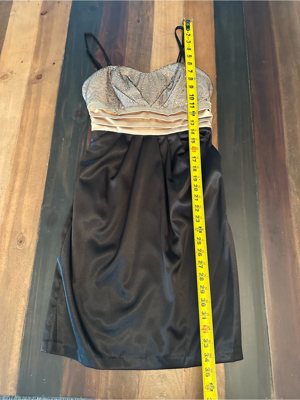 Two-Tone Party Dress in Black and Champagne with pockets